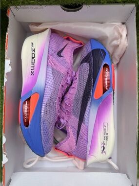 Nike Air Zoom Alphafly Next% 3 Fuchsia Glow Shoes Brand New Women’s
FD8315-500